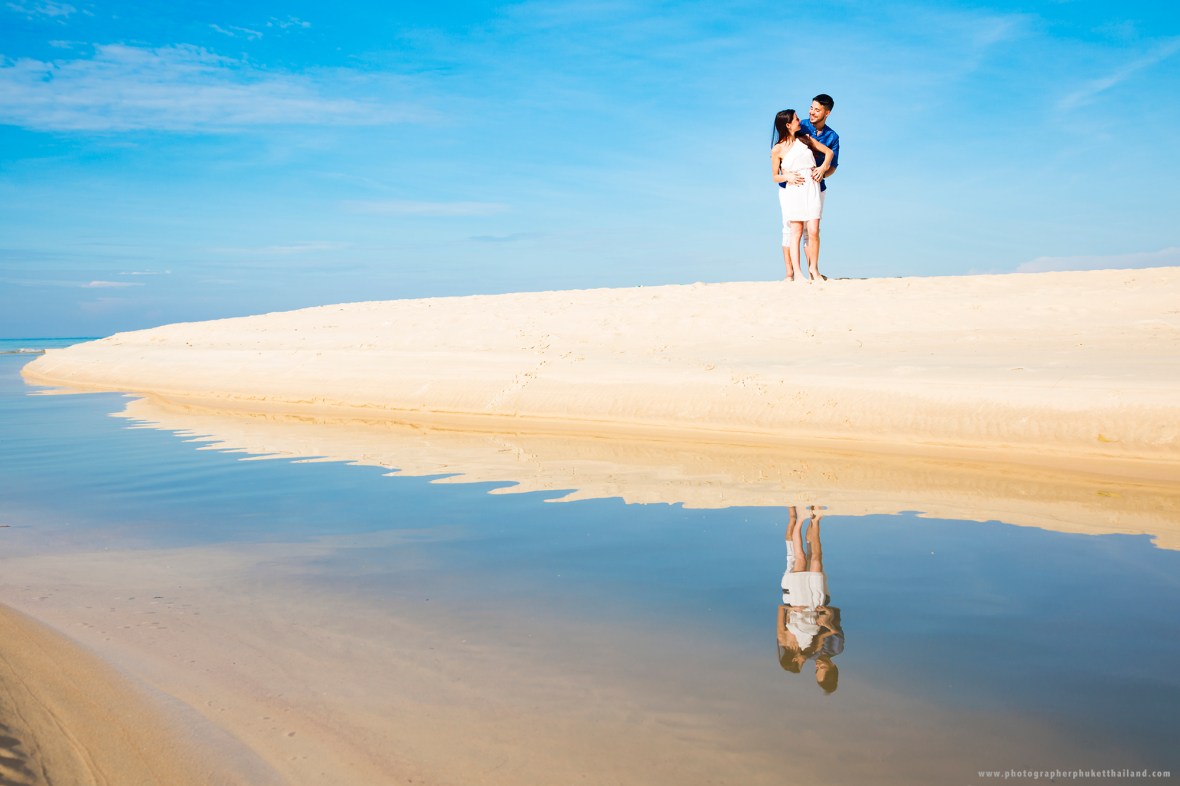 couple photoshoot at karon phuket