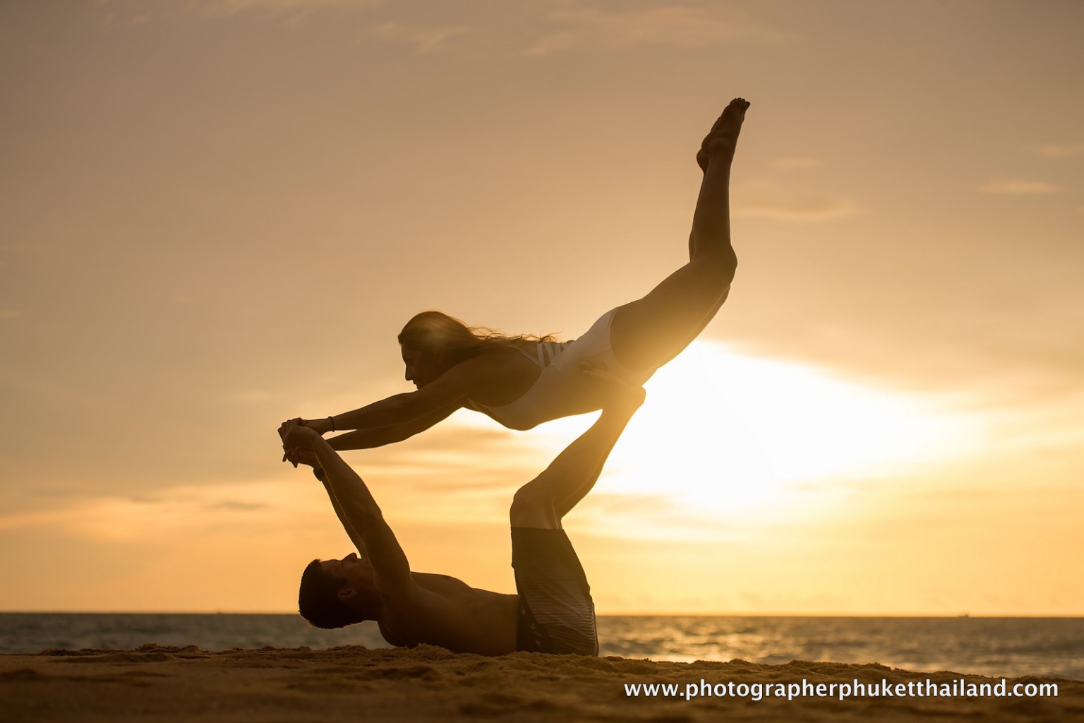 honeymoon coule photoshoot at mai khao beach phuket