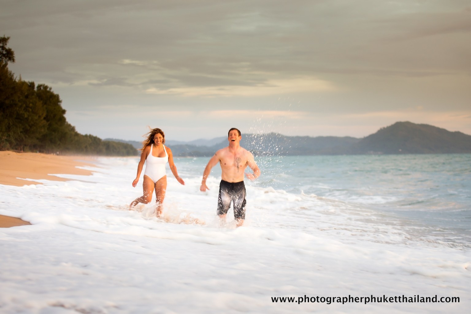 honeymoon coule photoshoot at mai khao beach phuket