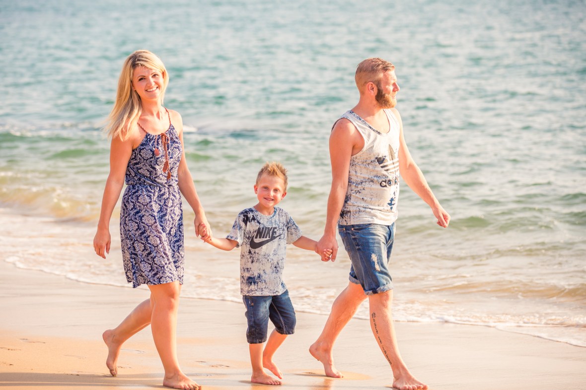 family photoshoot at khaolak phangnga thailand