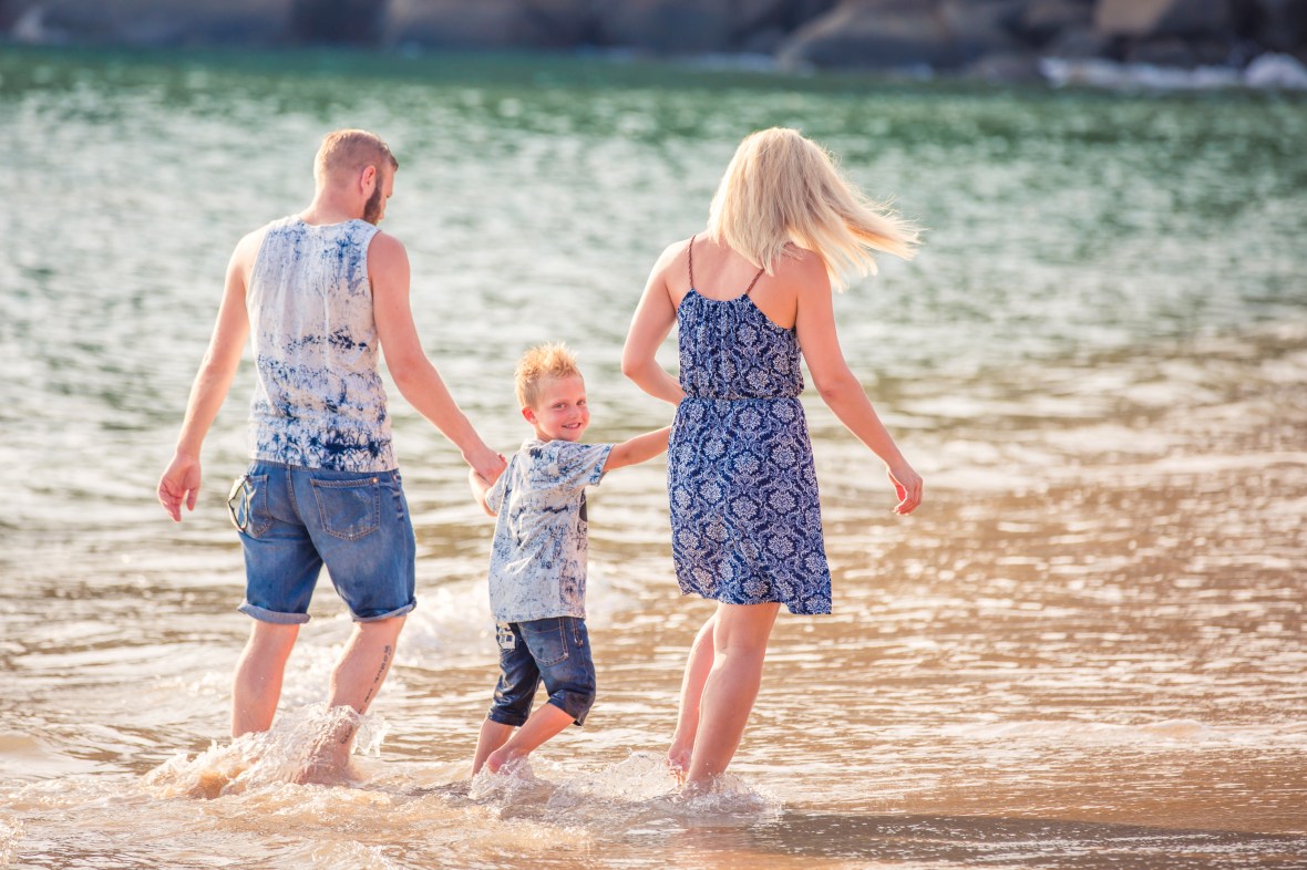 family photoshoot at khaolak phangnga thailand