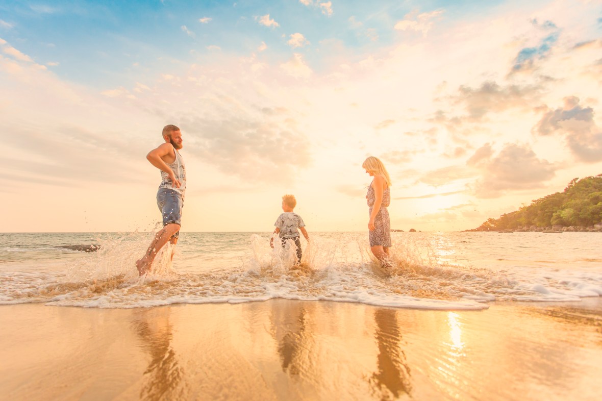 family photoshoot at khaolak phangnga thailand