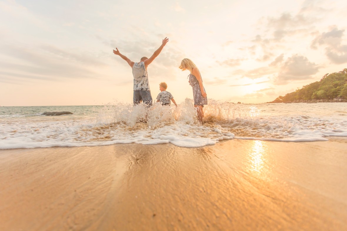 family photoshoot at khaolak phangnga thailand