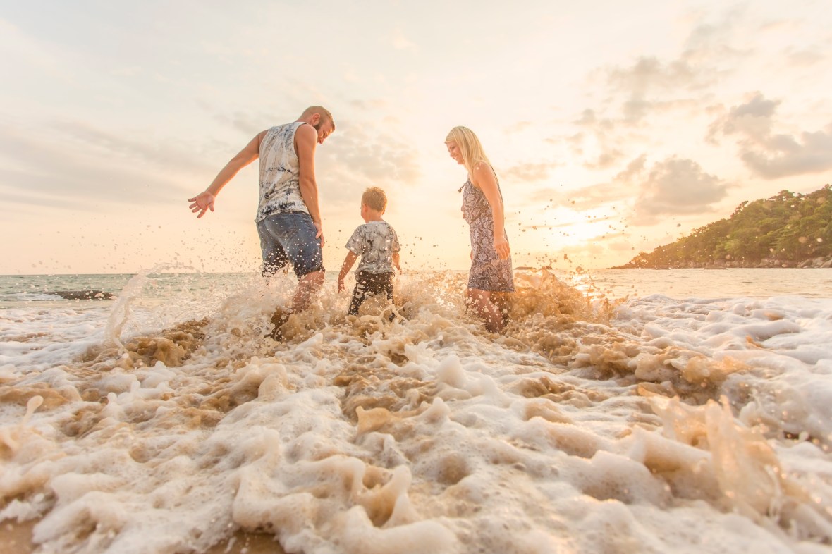 family photoshoot at khaolak phangnga thailand