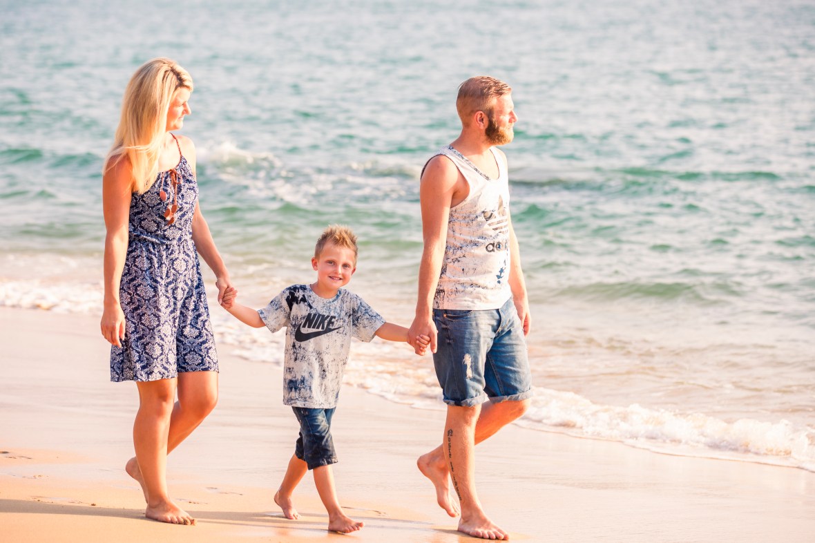 family photoshoot at khaolak phangnga thailand