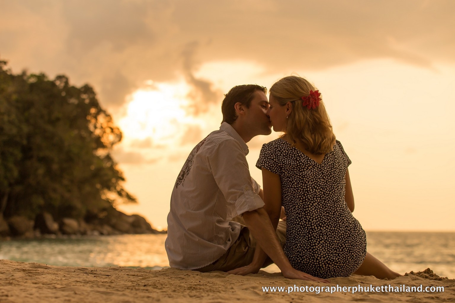 couple photography at khao lak , phang nga