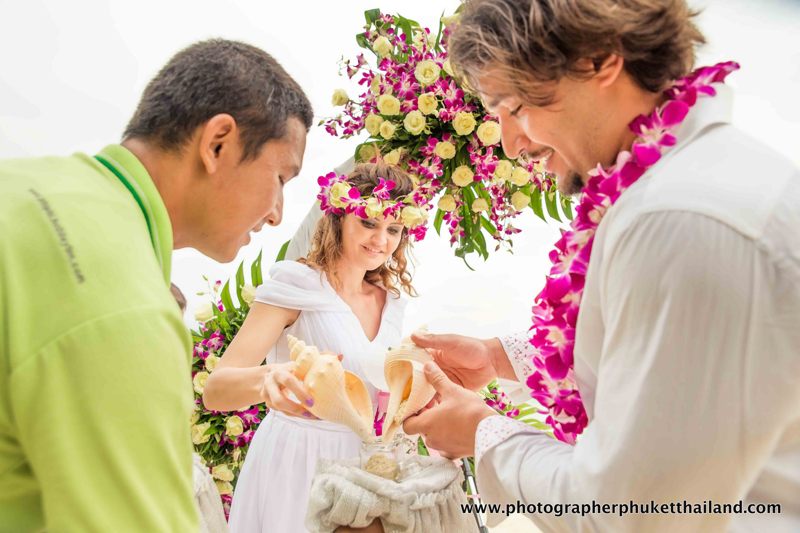 wedding photography in phuket krabi phangnga Thailand if you're looking for photographer please contact us www.photographerphukethailand.com