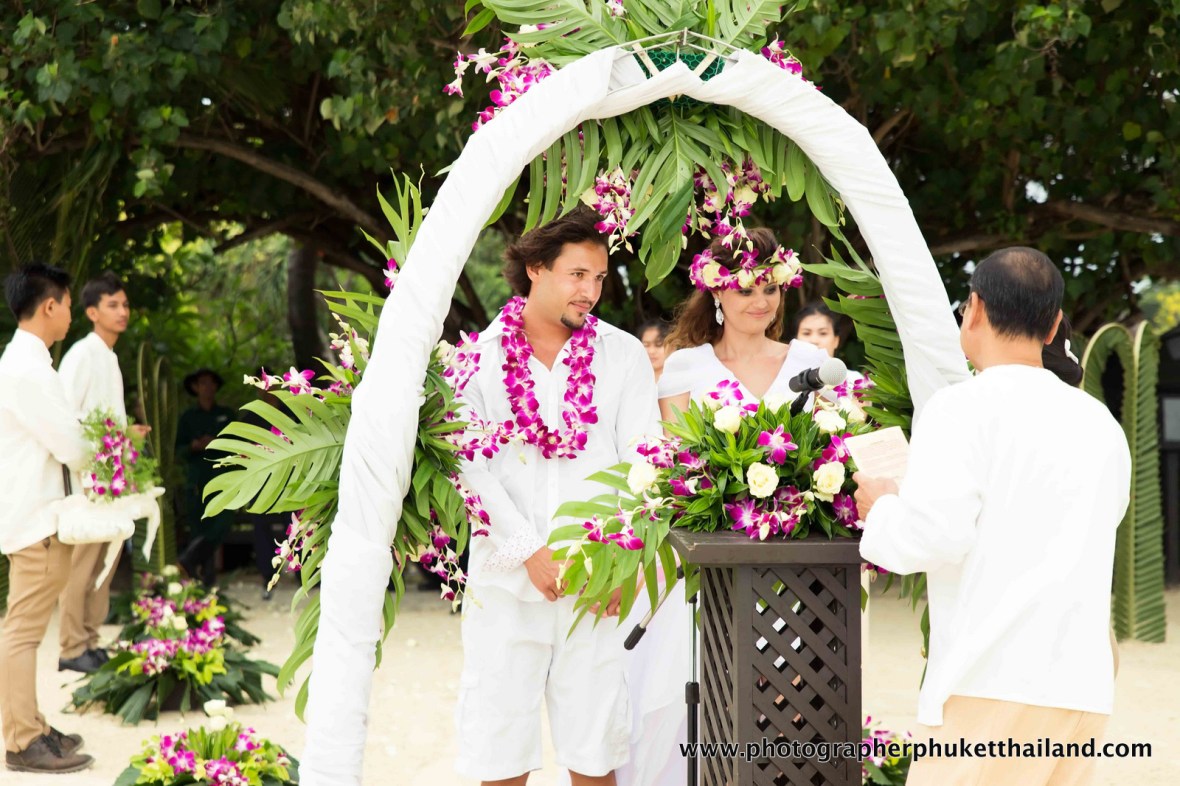 wedding photography in phuket krabi phangnga Thailand if you're looking for photographer please contact us www.photographerphukethailand.com