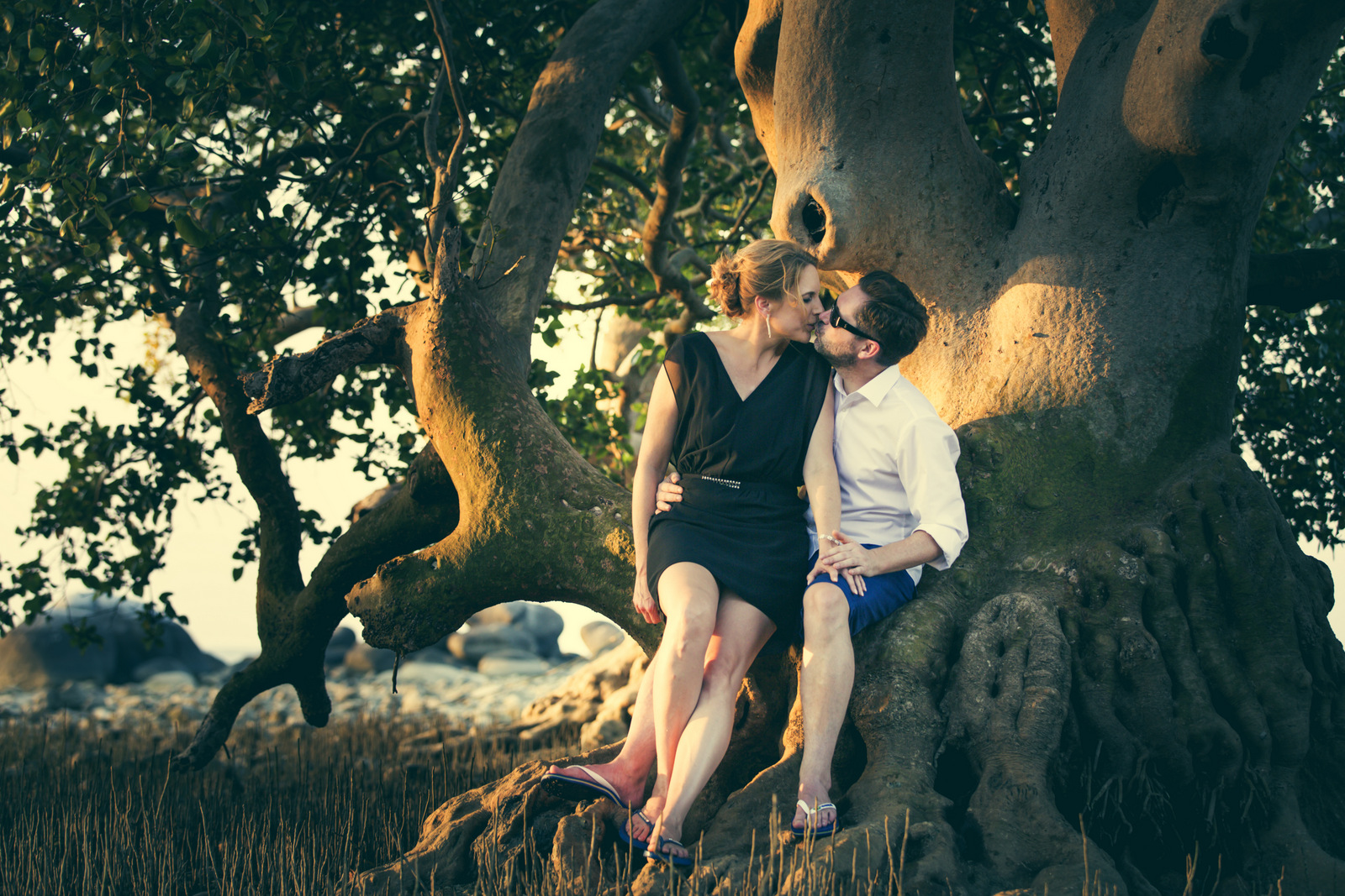 Honeymoon couple photoshoot at koh pling Nai yang beach Phuket