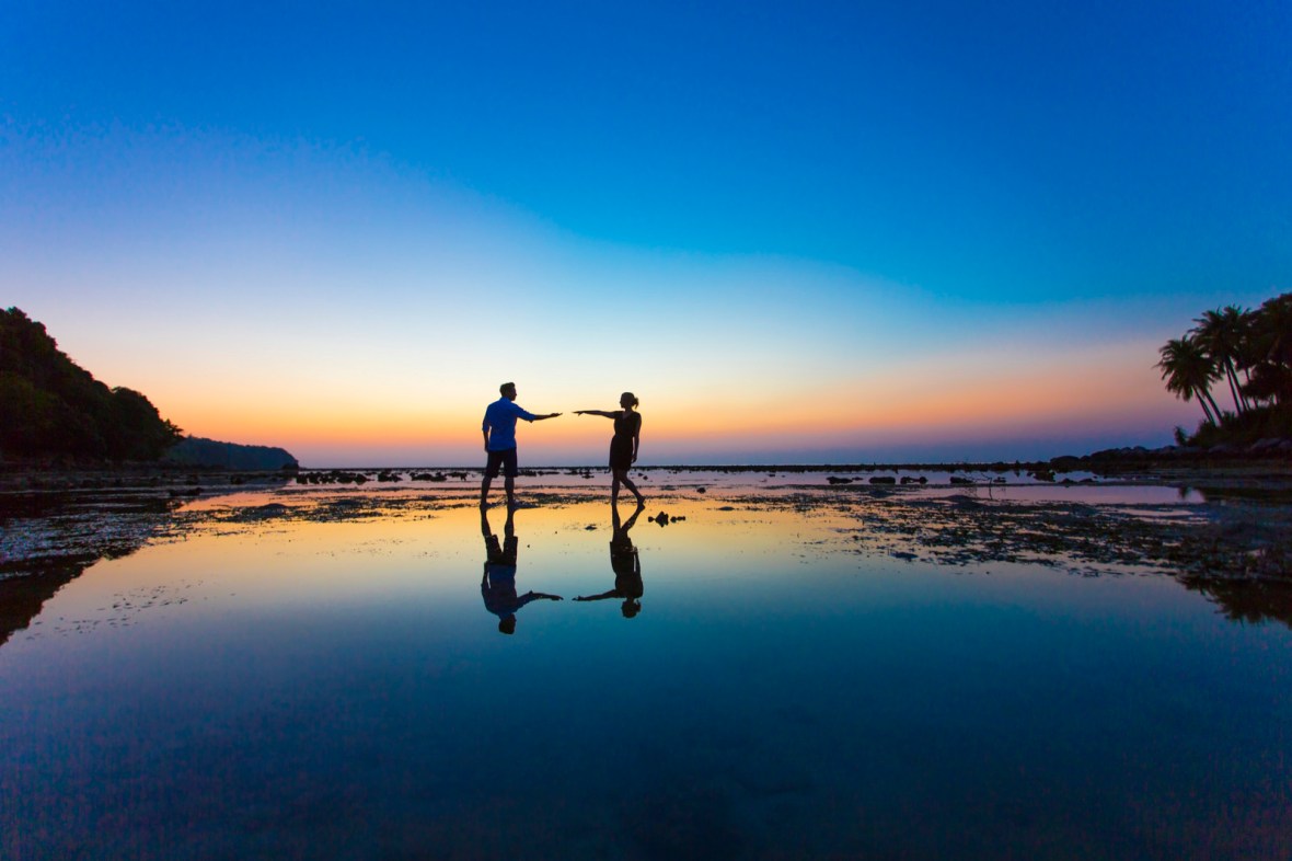 Honeymoon couple photoshoot at koh pling Nai yang beach Phuket