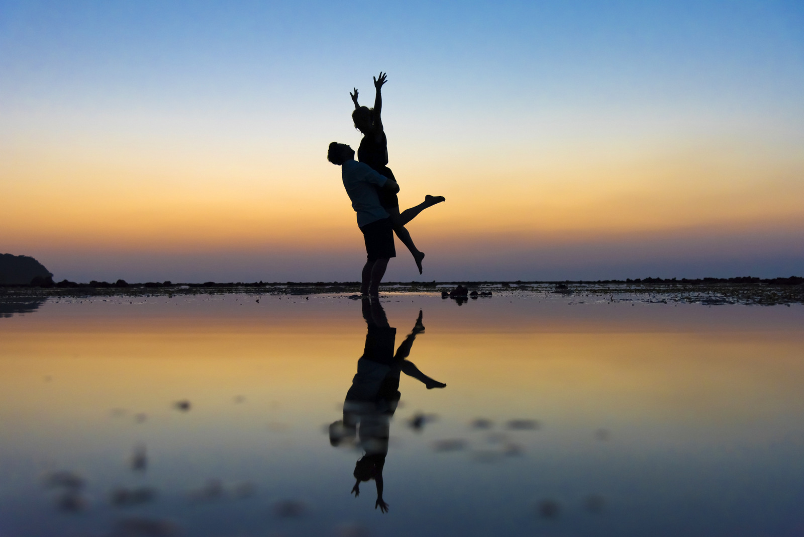 Honeymoon couple photoshoot at koh pling Nai yang beach Phuket