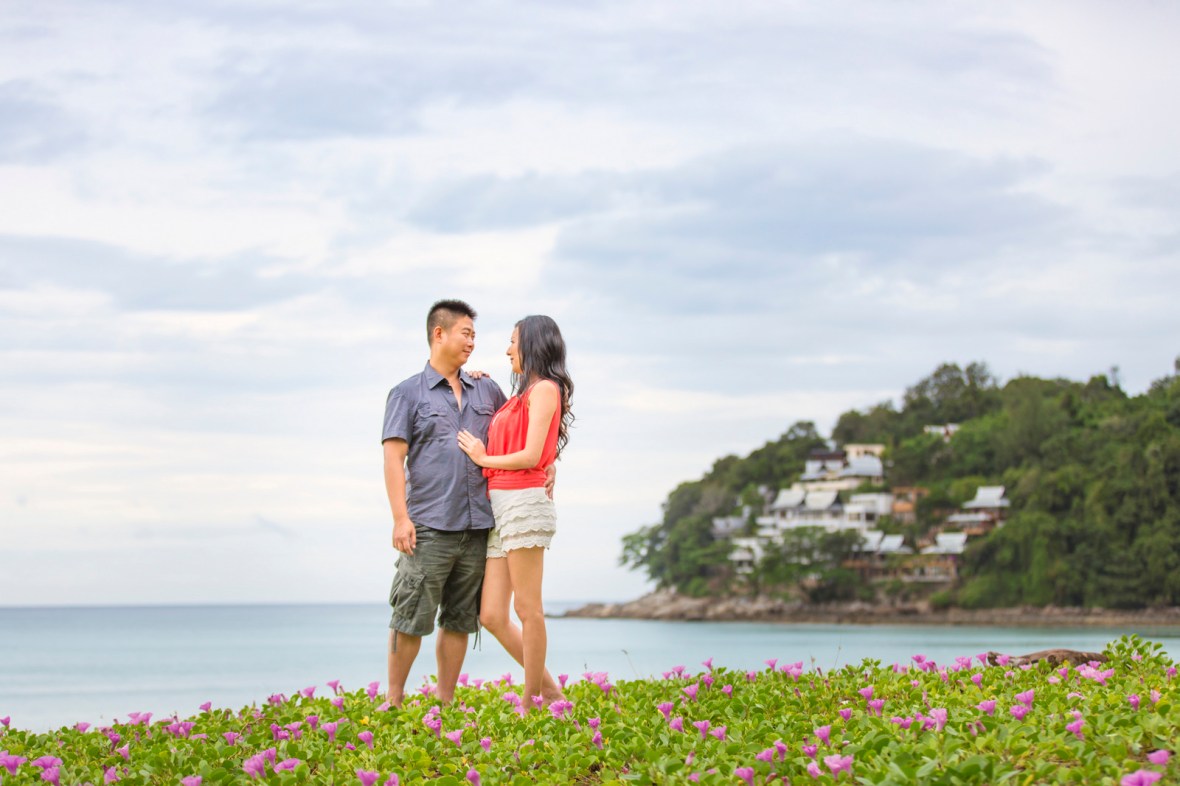 honeymoon couple photoshoot at kamala beach phuket