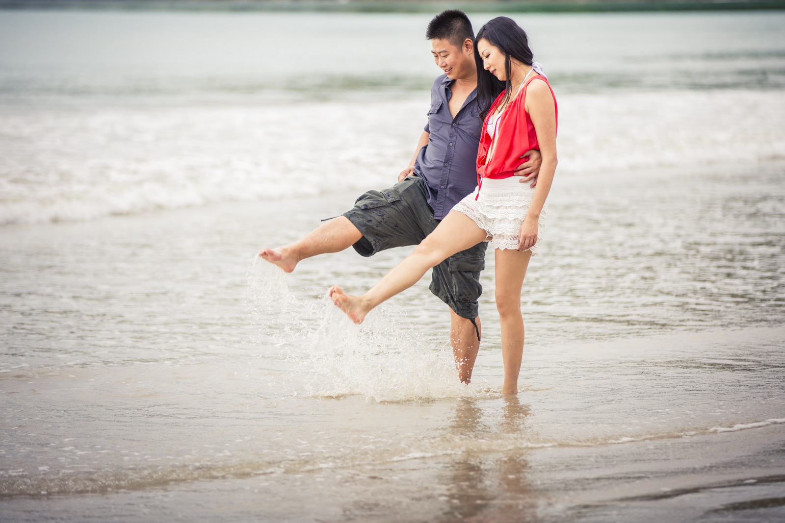 honeymoon couple photoshoot at kamala beach phuket
