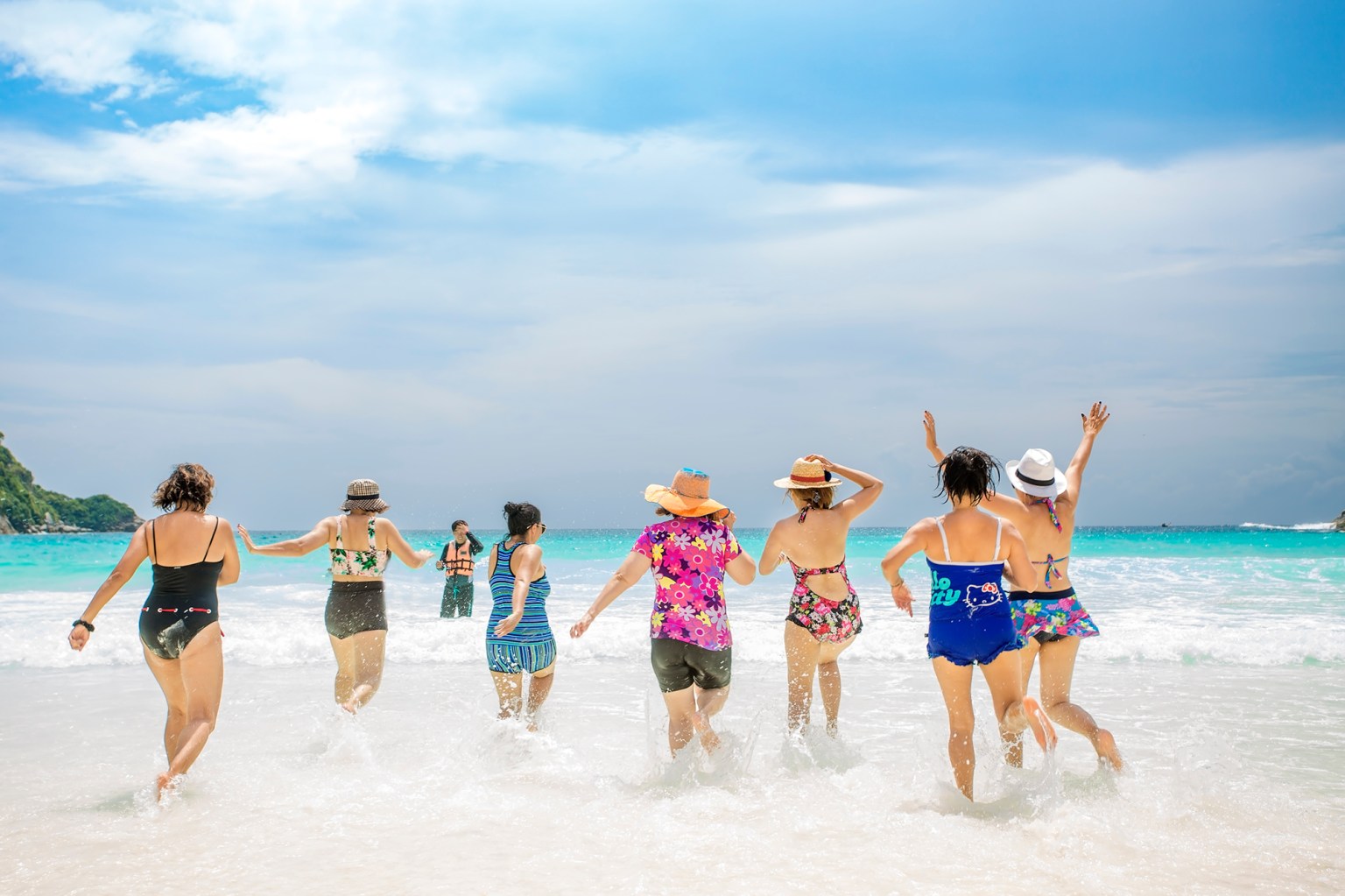 luxury party photoshoot at Racha island phuket