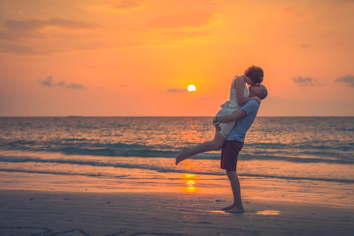 HONEYMOON PHOTO SESSION AT KAMALA BEACH PHUKET THAILAND