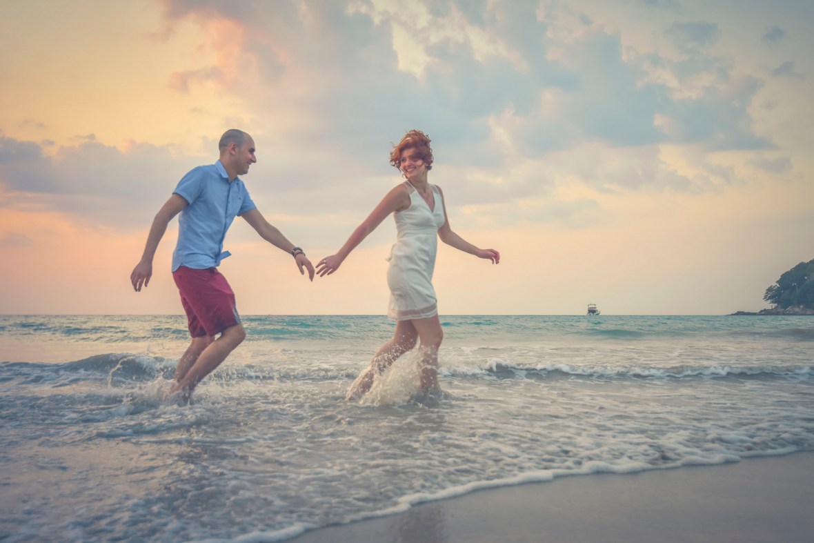 HONEYMOON PHOTO SESSION AT KAMALA BEACH PHUKET THAILAND