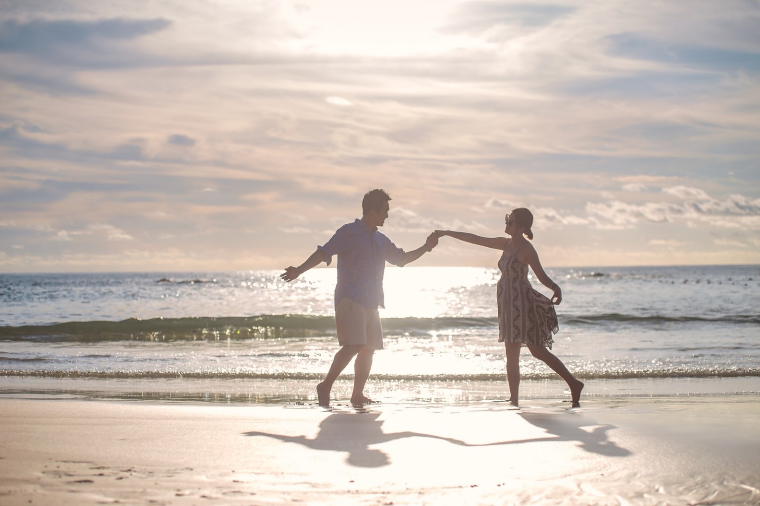 maternity photo session at kata noi beach Phuket Thailand