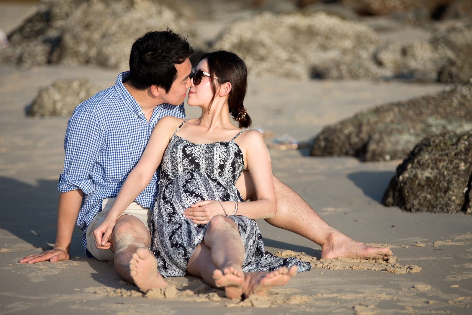maternity photo session at kata noi beach Phuket Thailand