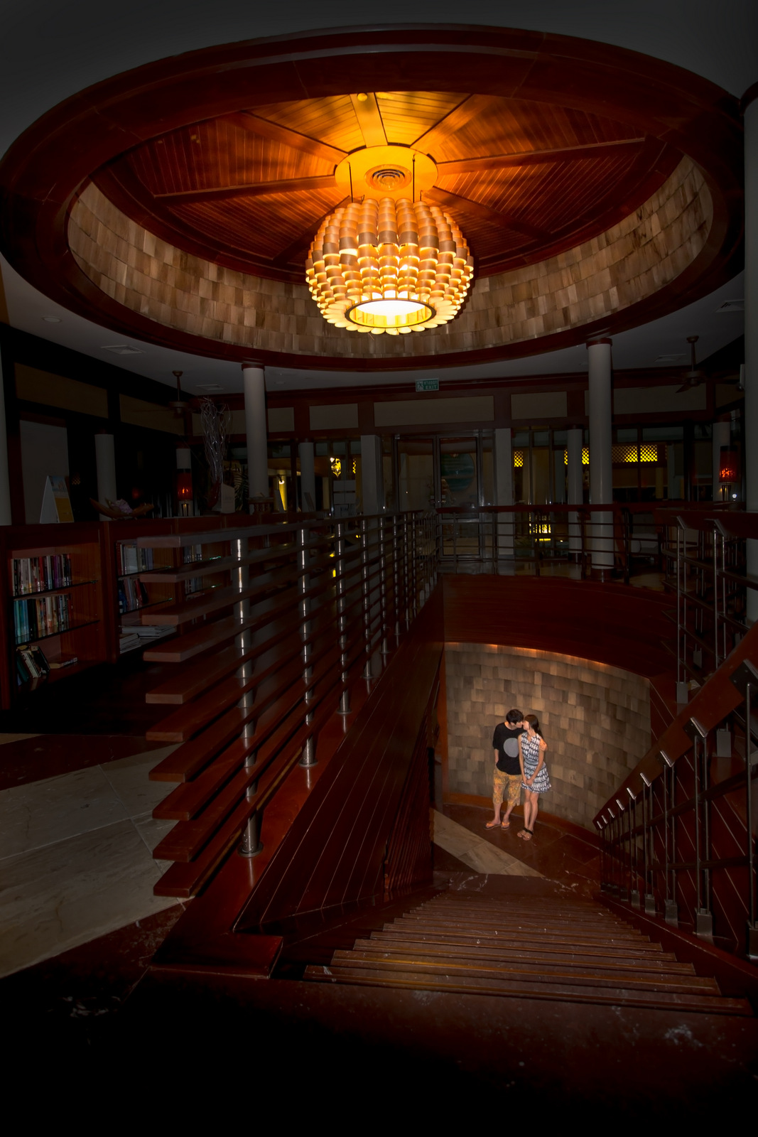 POST WEDDING PHOTOGRAPHY AT KRABI THAILAND