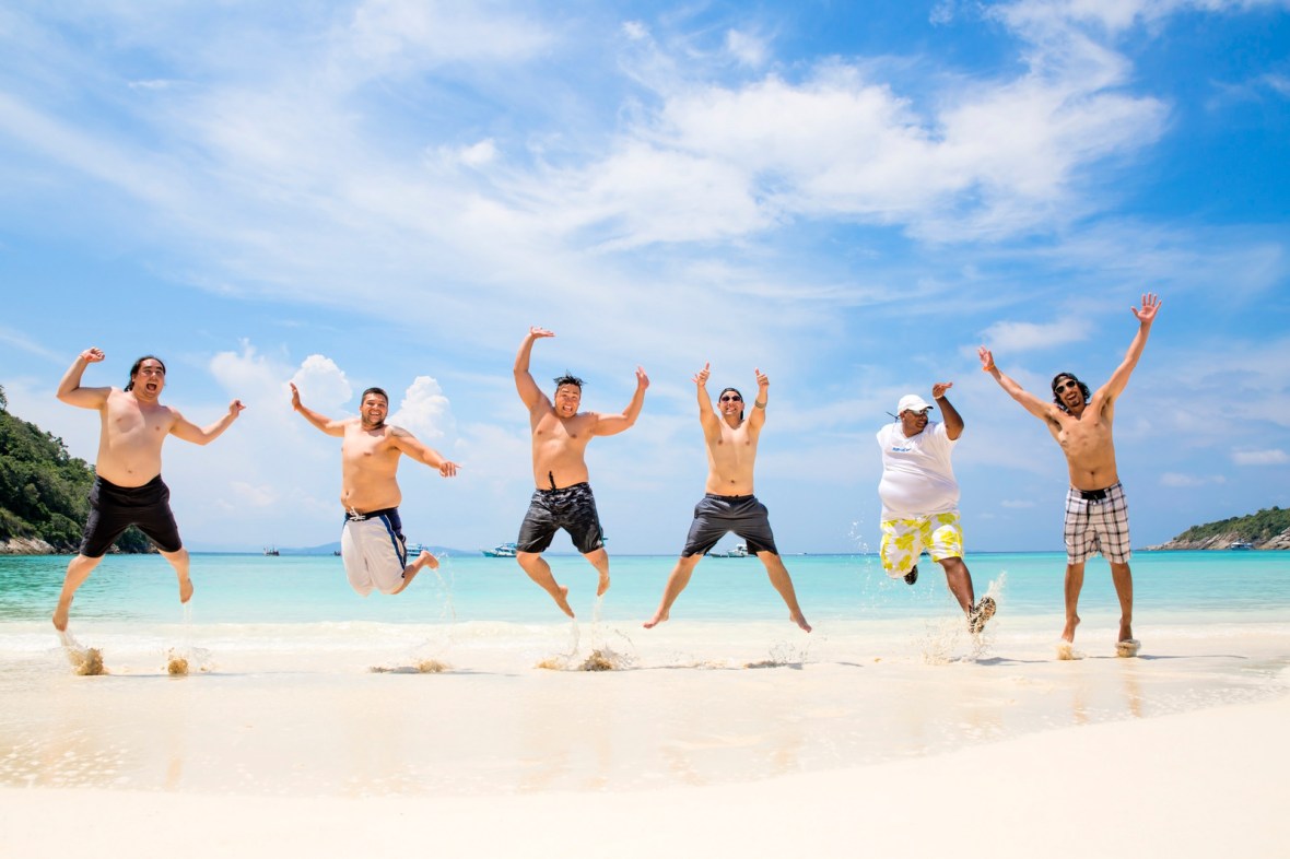 reunion family photo session at Racha island phuket thailand
