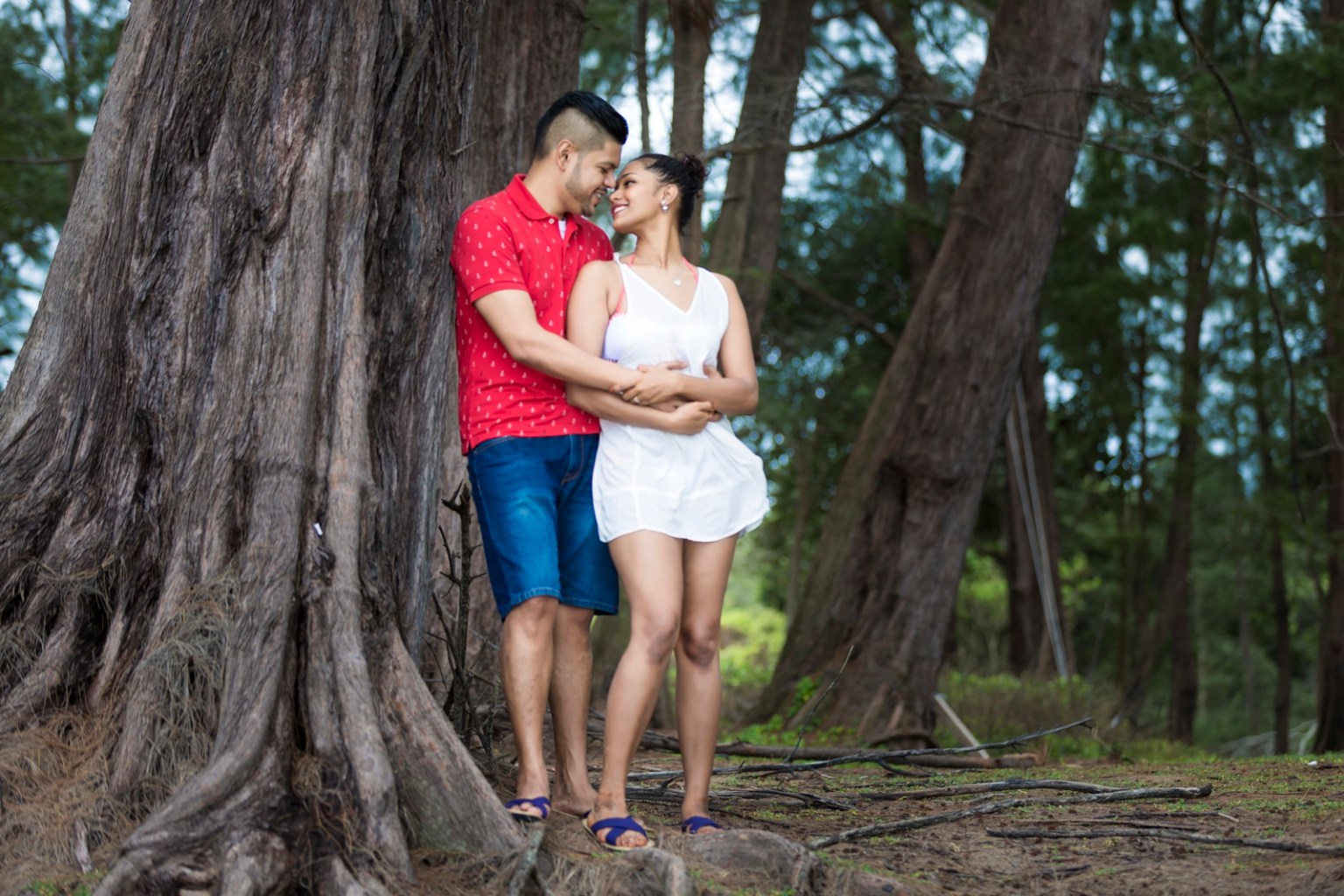 honeymoon coule photoshoot at mai khao beach phuket