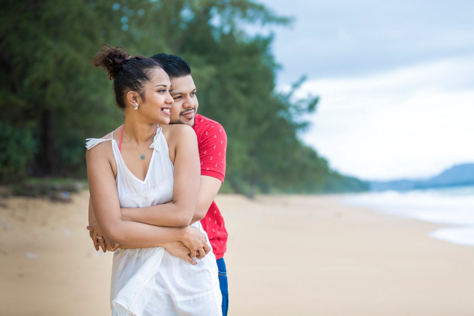 honeymoon coule photoshoot at mai khao beach phuket