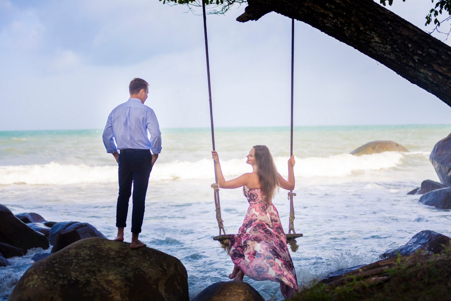 post wedding photo shooting at khao lak