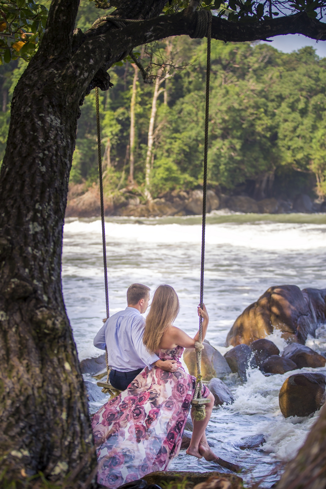 post wedding photo shooting at khao lak
