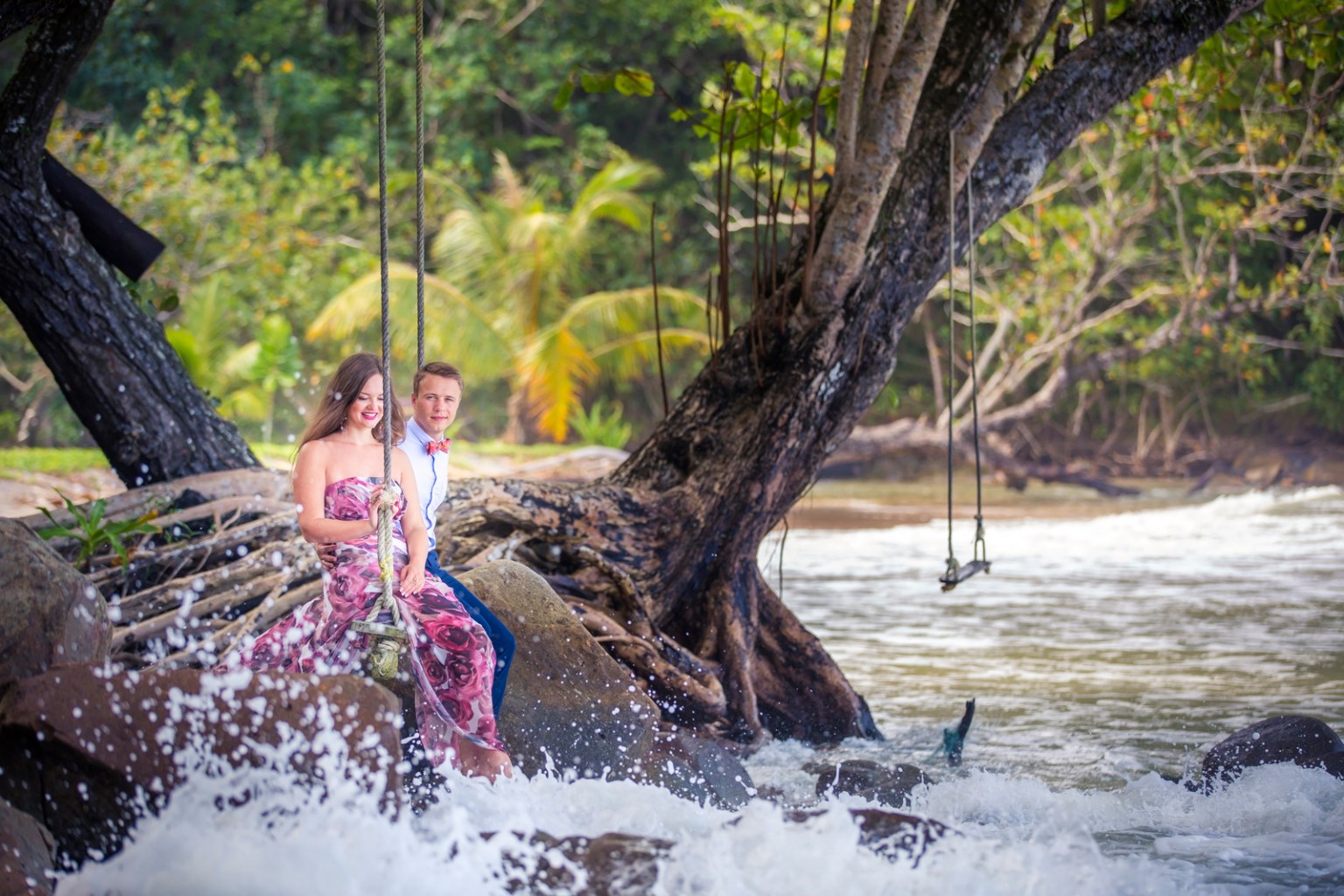 post wedding photo shooting at khao lak