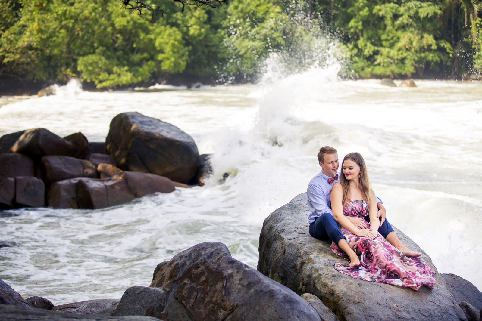 post wedding photo shooting at khao lak