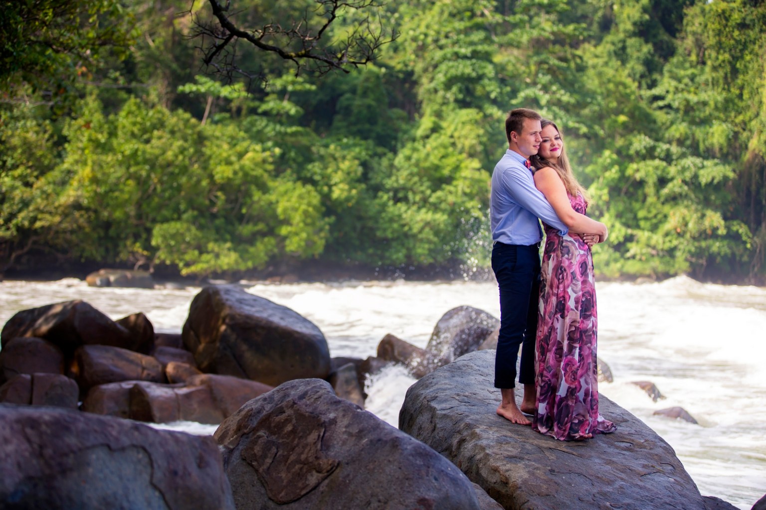 post wedding photo shooting at khao lak