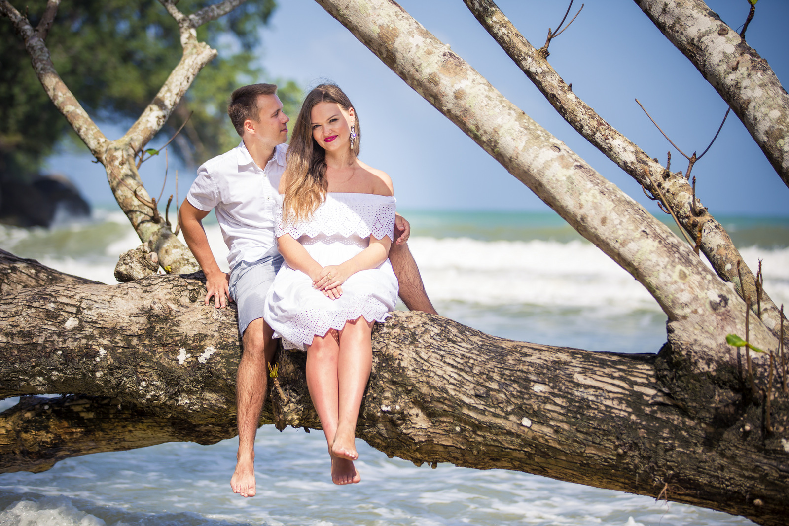 post wedding photo shooting at khao lak