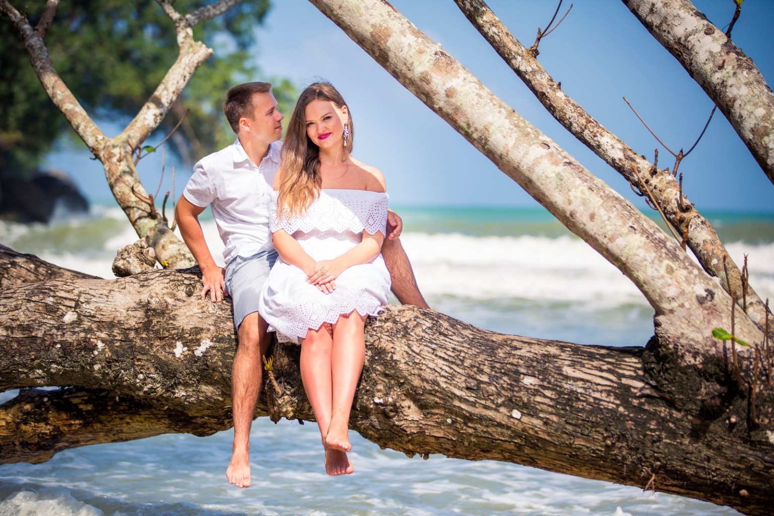 post wedding photo shooting at khao lak