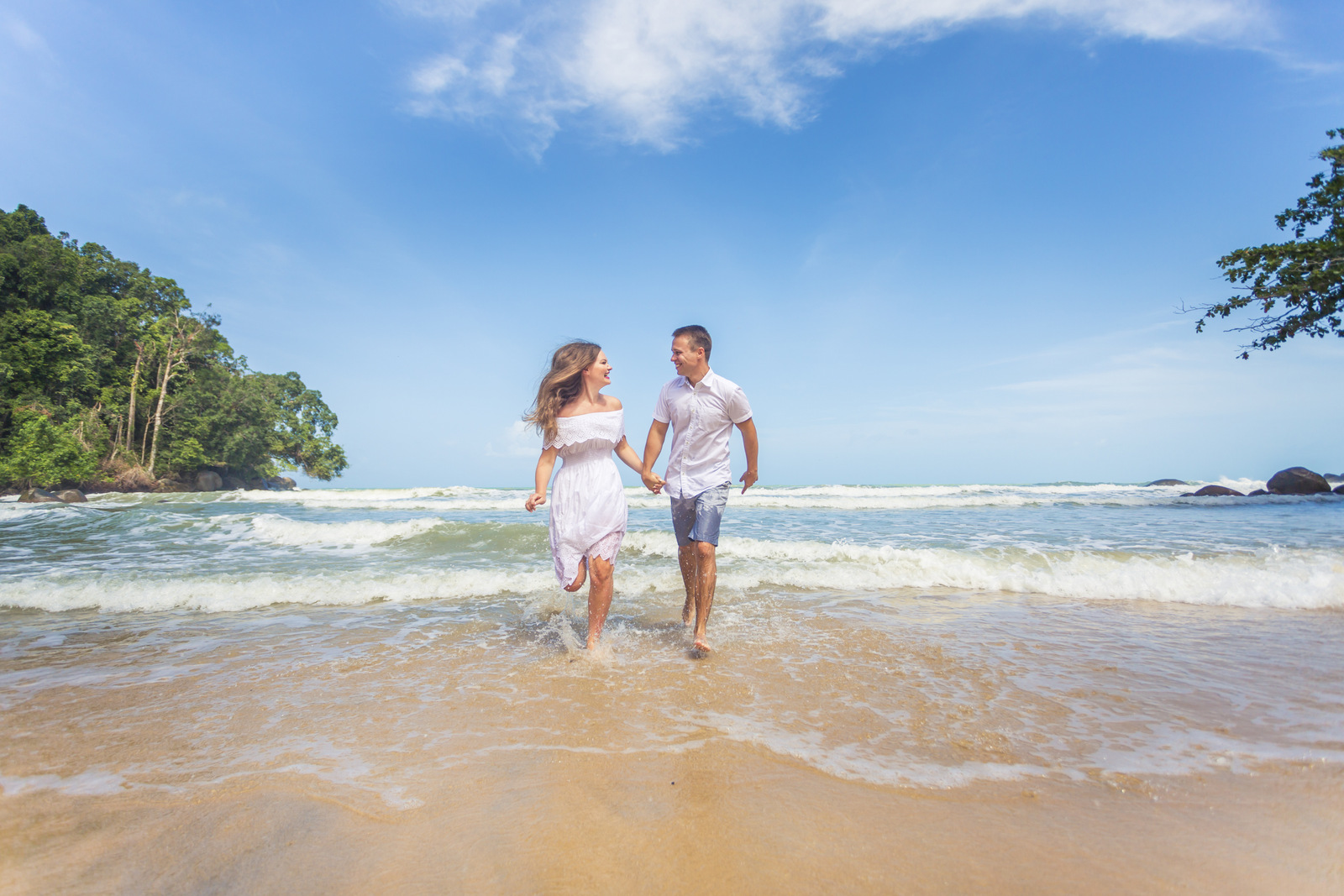 post wedding photo shooting at khao lak