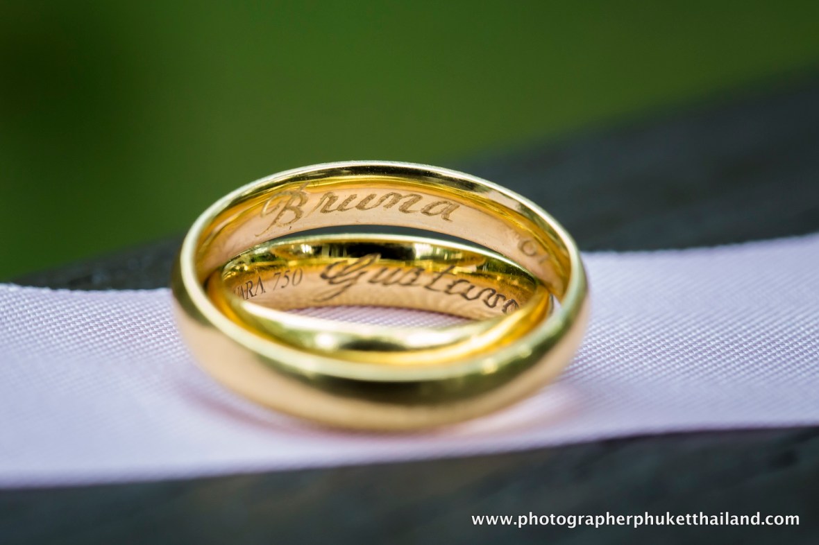 elopement wedding photoshoot at laem tong beach phi phi island krabi