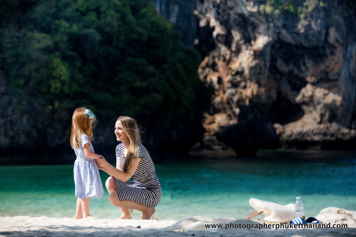 family photo shooting at pra nang cave beach Krabi