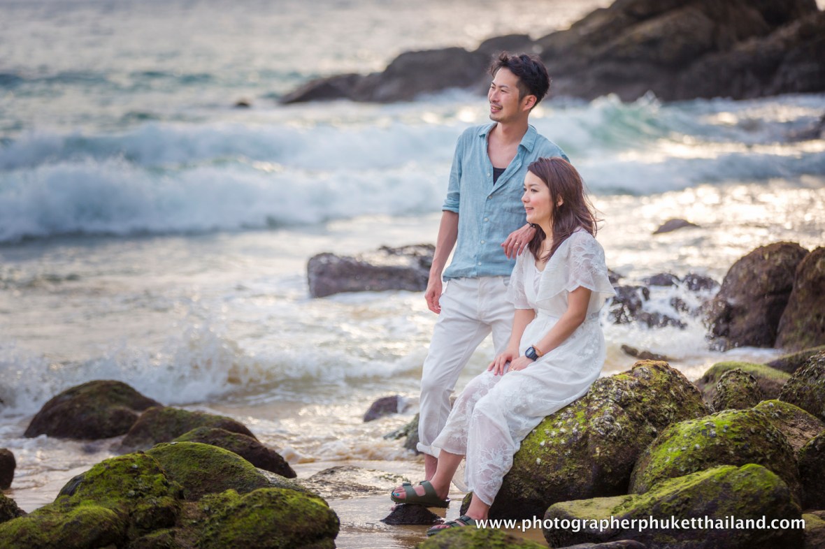 couple photo session at naithon beach
