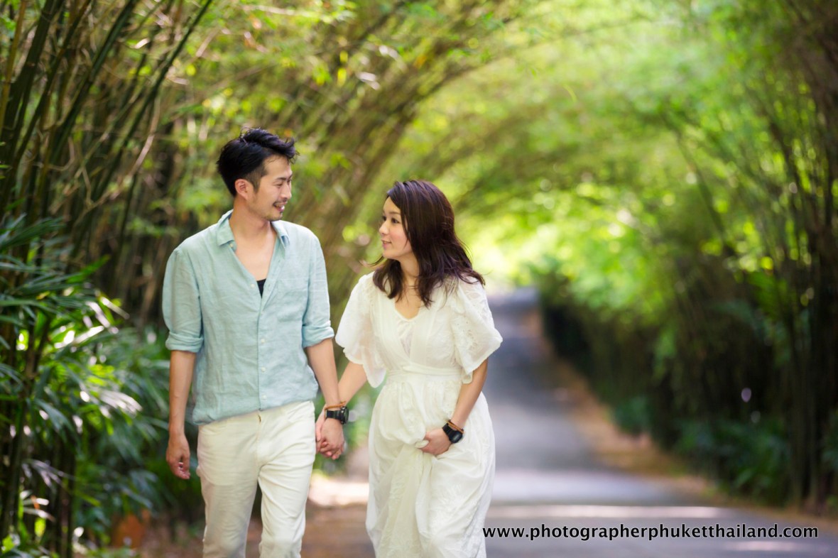 couple photoshoot at the Pavillion phuket