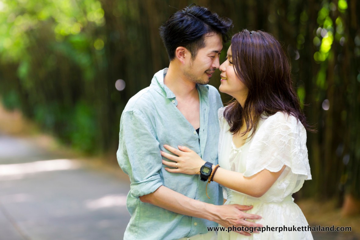 couple photoshoot at the Pavillion phuket