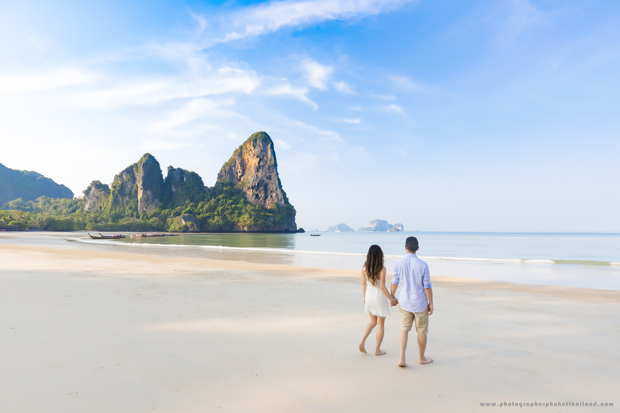 couple photoshoot at railay beach krabi thailand