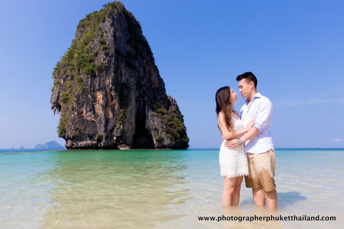 couple photoshoot at pranang cave beach krabi