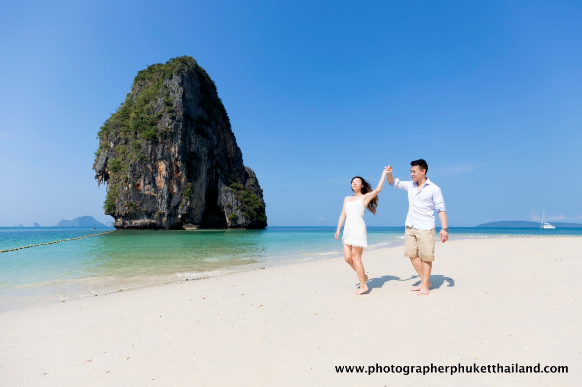 couple photoshoot at pranang cave beach krabi