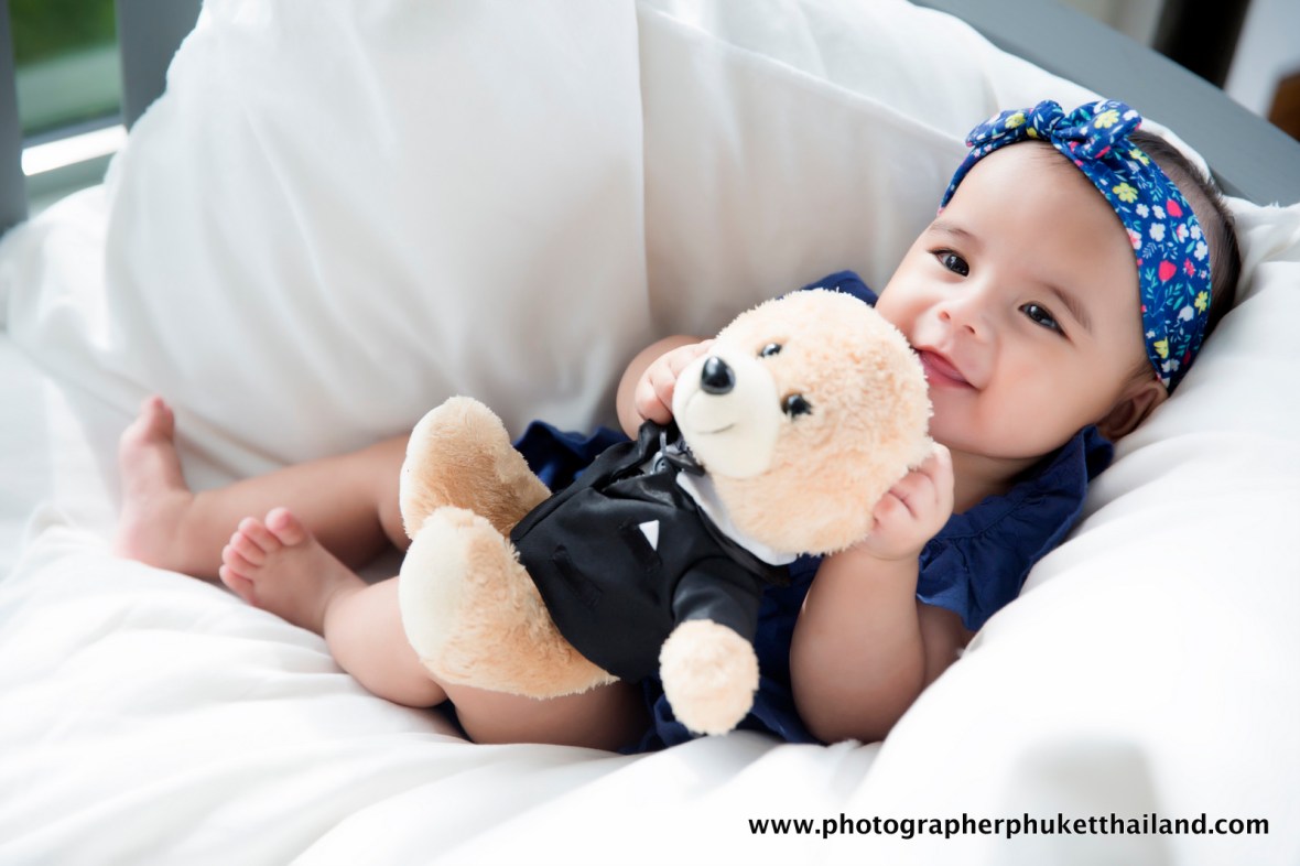 family photo session at como point yamu phuket
