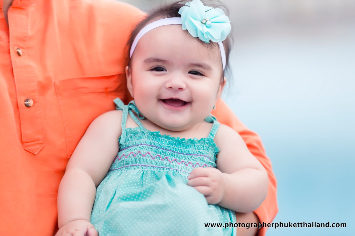 family photo session at como point yamu phuket