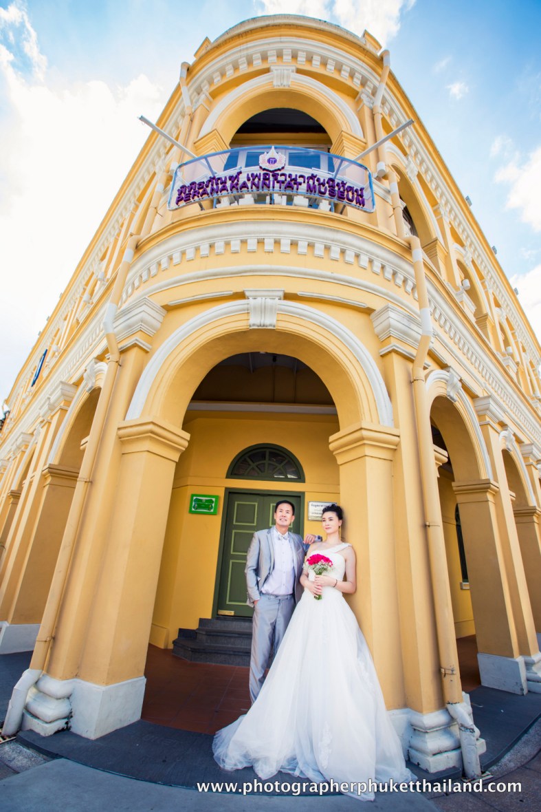 pre wedding photo session at old town phuket