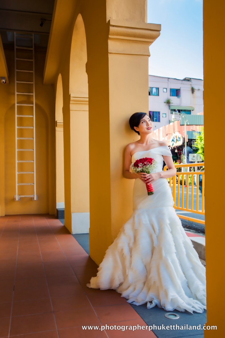 pre wedding photo session at old town phuket