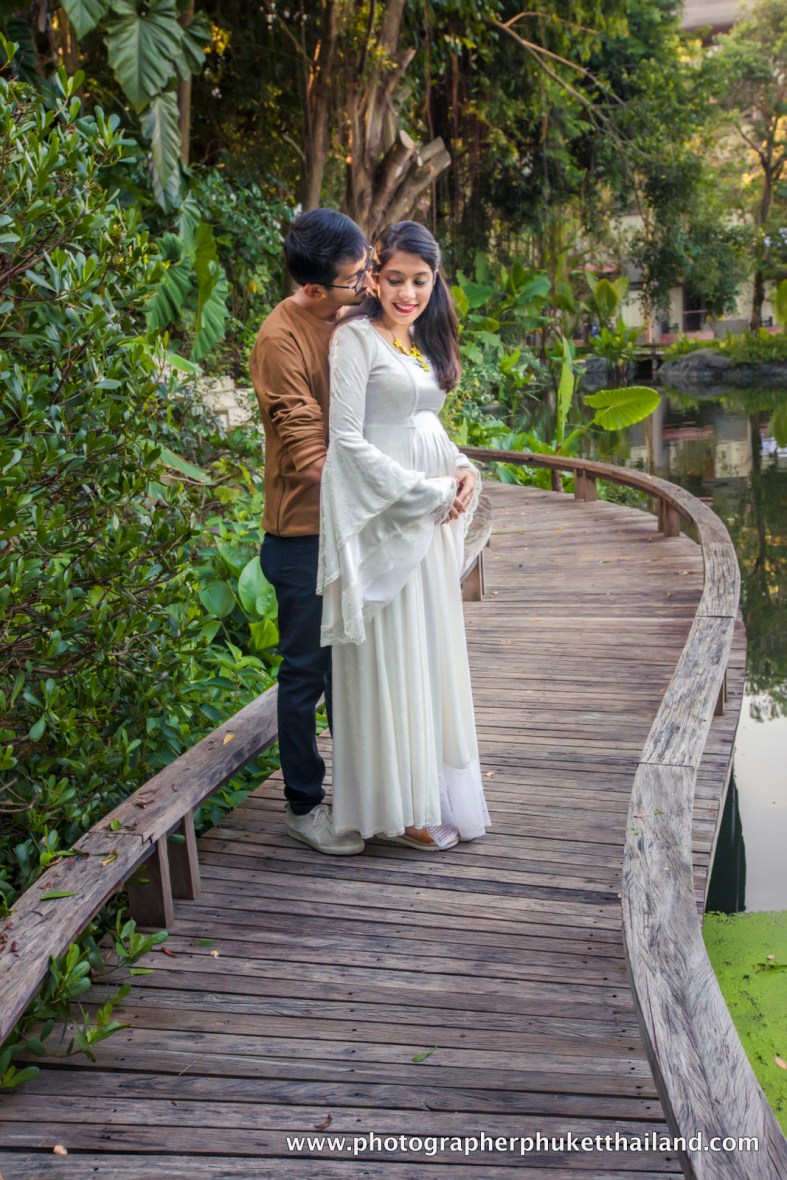 Maternity photography phuket