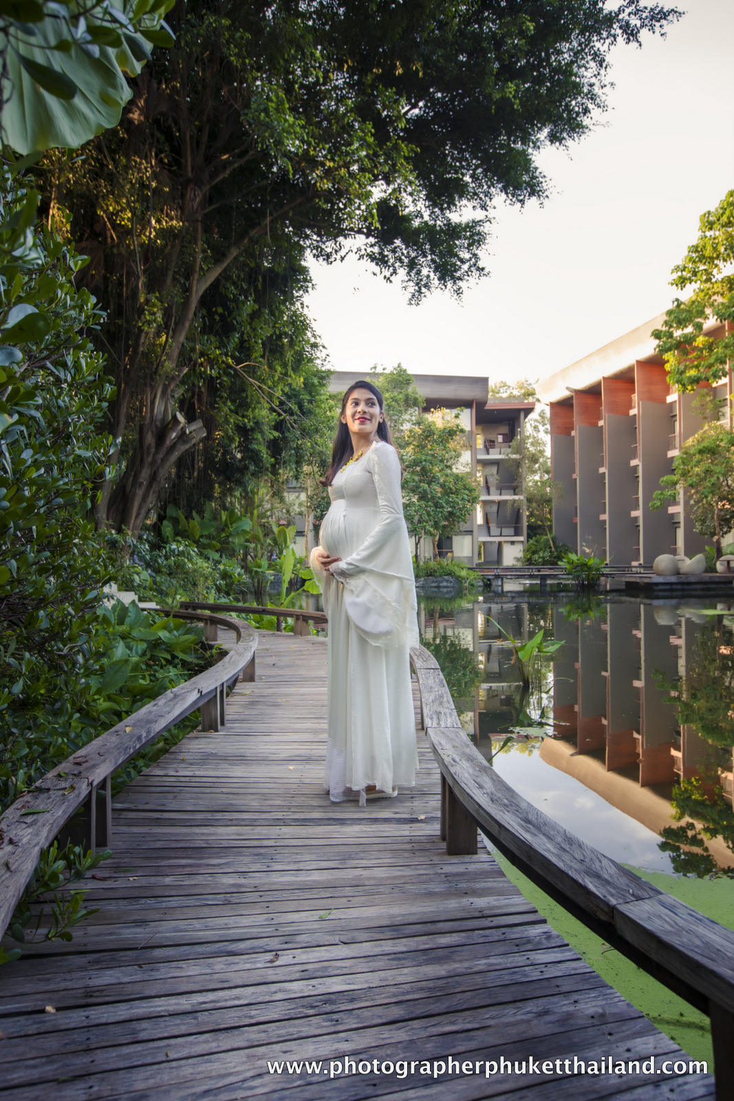 Maternity photography phuket