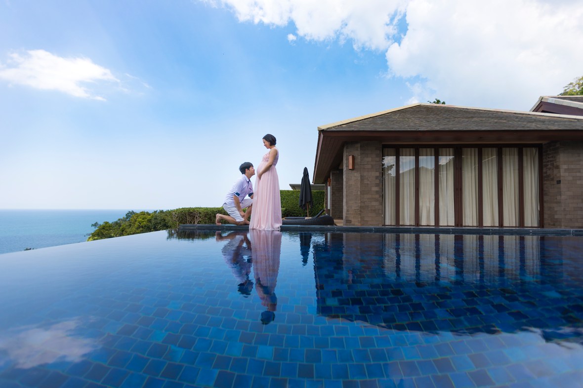 maternity photo session at paresa resort phuket