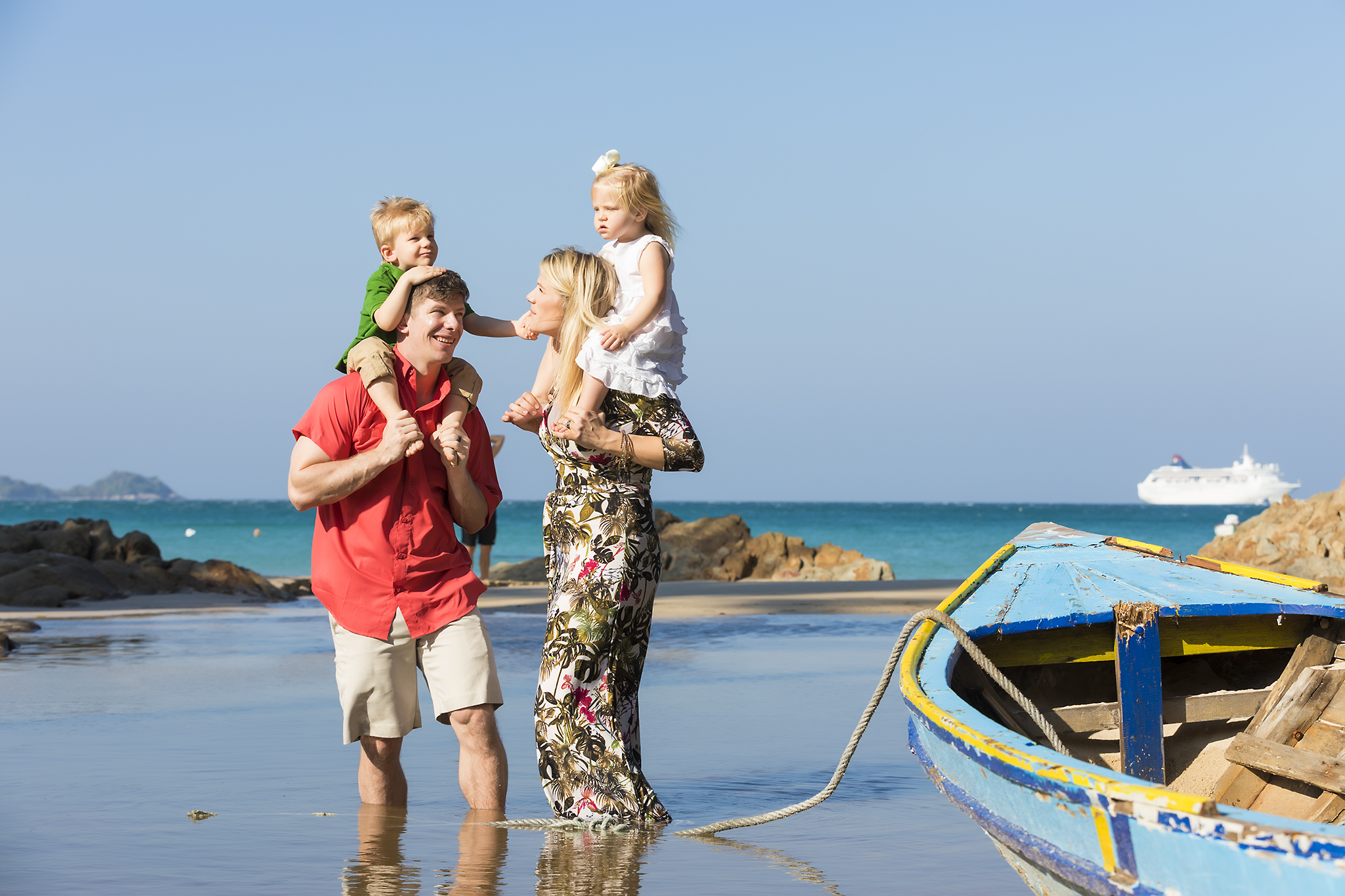 family photoshoot at patong beach